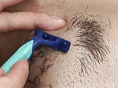 Кыз ярата четверке прелюдия белән теннисной ракеткой һәм дилдо